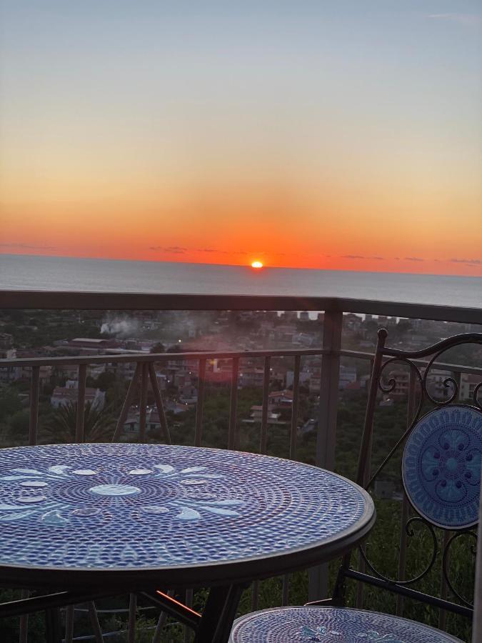 B&B Il Tramonto Capo dʼOrlando Exterior foto